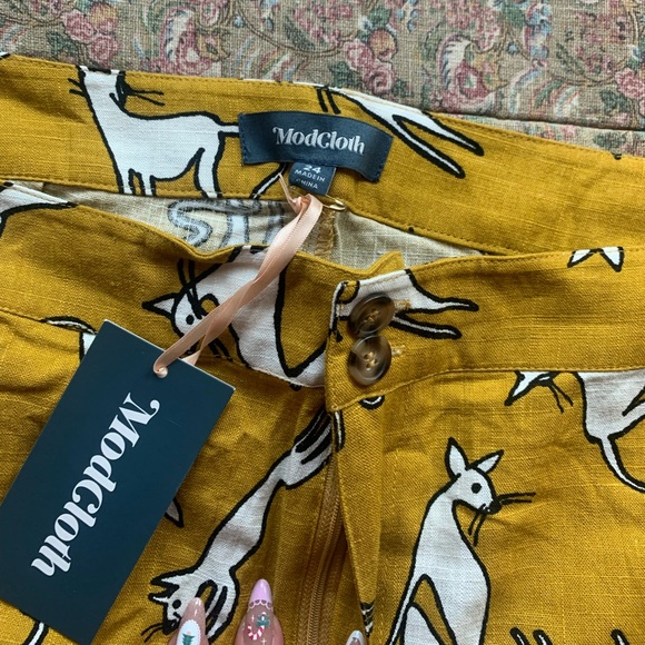 Modcloth Cat Print Capris - Picture 6 of 9